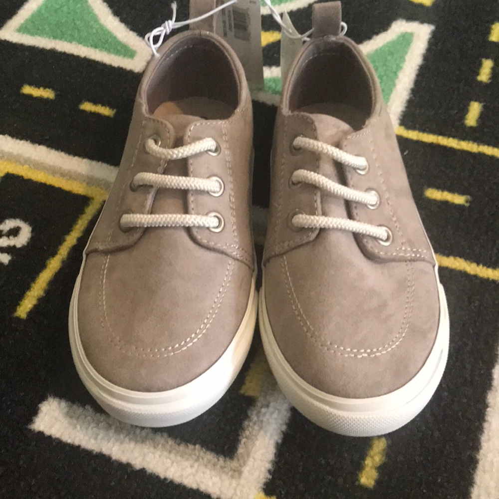 Old navy faux suede beige sneakers